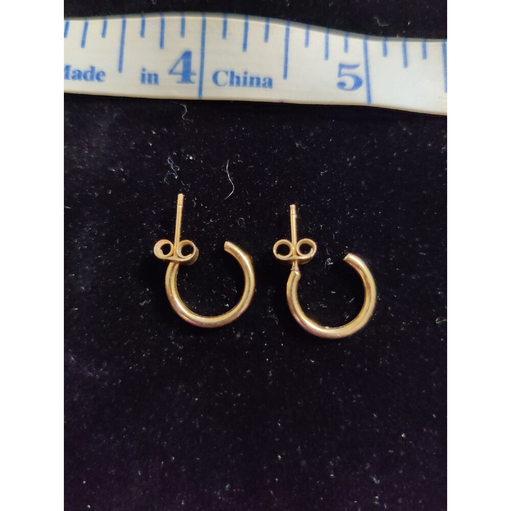 Gold tone hoops and Chain set
